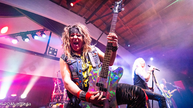 Steel Panther-19