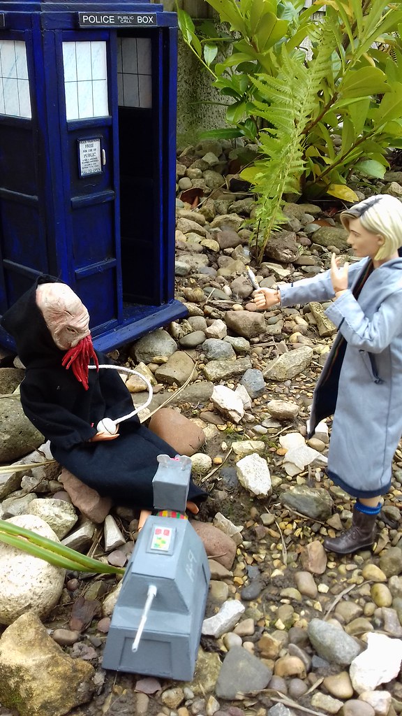The Doctor speaks to the Ood