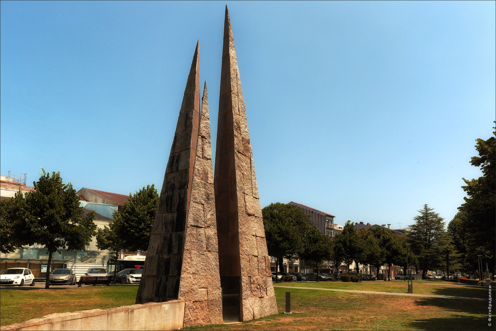 Монумент в честь визита Папы Иоанна Павла II, Брага, Португалия