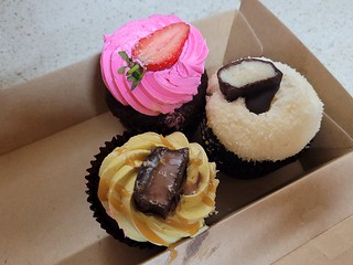 Cupcakes from Pippa's Pantry at Brisbane Vegan Twilight Markets