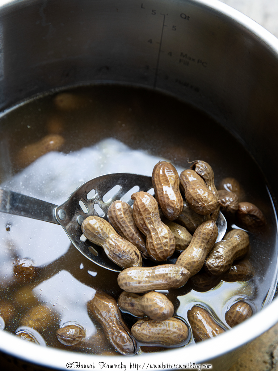 A pot of boiled peanuts.