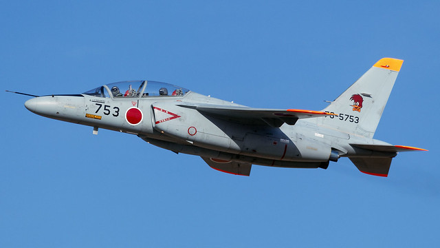76-5753 / 753 Kawasaki T-4 JASDF.