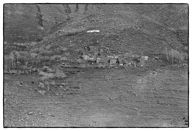23005_02 Mountainside settlement, High Atlas mountains, Morocco, February 2023