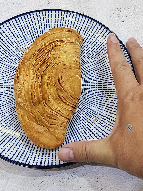 homi curry puff size