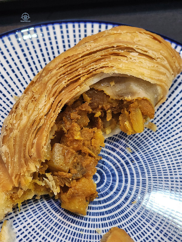 homi curry puff food