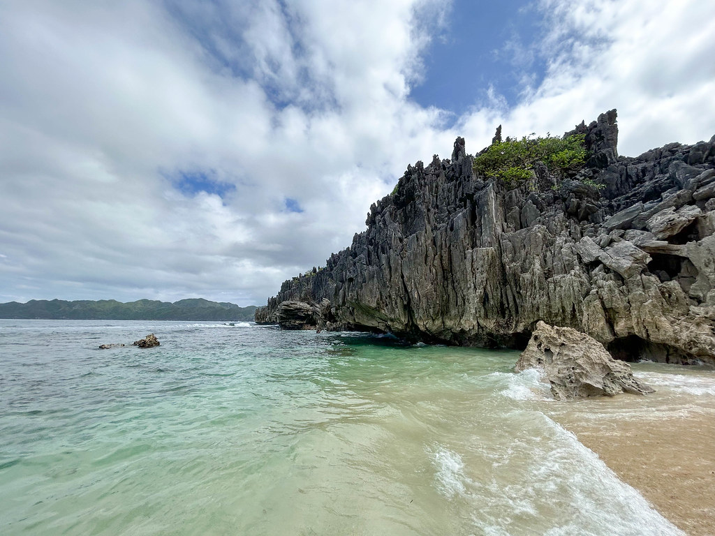 Caramoan Islands - Caramoan, Camarines Sur (Travel Guide)
