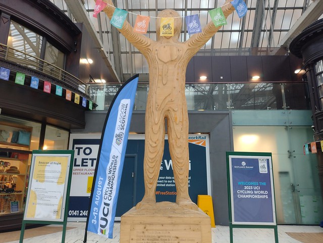 UK - Scotland - Glasgow - Central Station - Statue - Beacon of hope