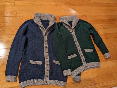 Vicki (@thesimisons) finished the Gramps by @tincanknits that she knit for our First Cardigan Class plus another one, both for the grandsons!