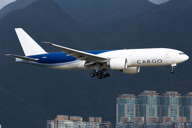Polar Air Cargo | Boeing | 777-F16 | N702GT