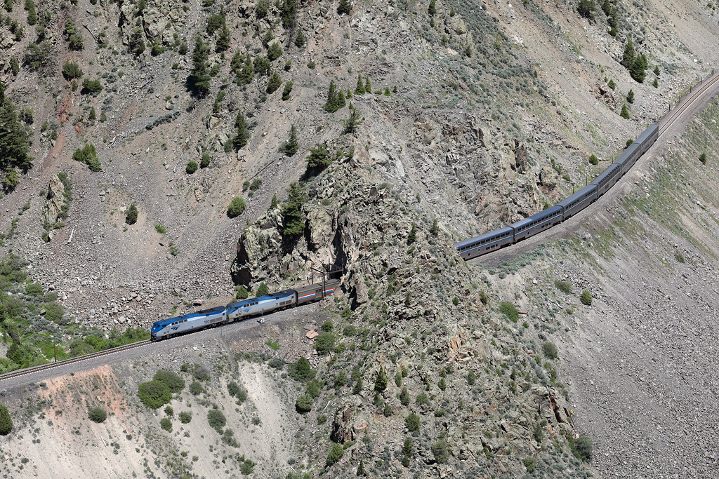 Amtrak approaching Azure | Amtrak train 5, the California Ze… | Flickr