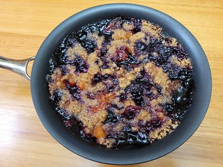 Stovetop Peach-Blueberry Crumble