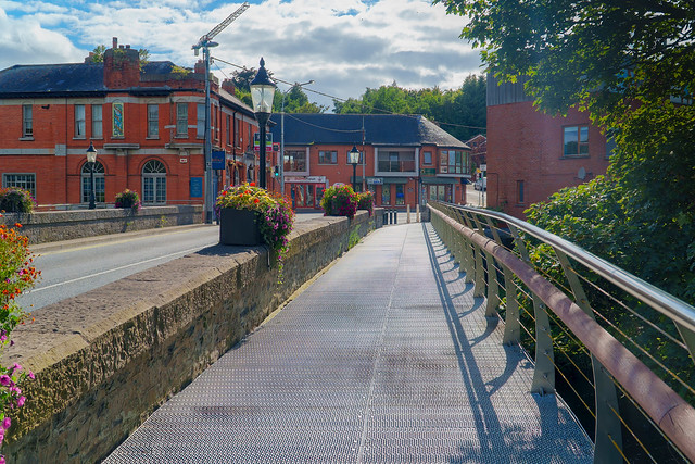 THE ANNA LIVIA BRIDGE IN CHAPELIZOD [IT WAS BUILT IN THE 1660s AND NAMED THE CHAPELIZOD BRIDGE]-221089