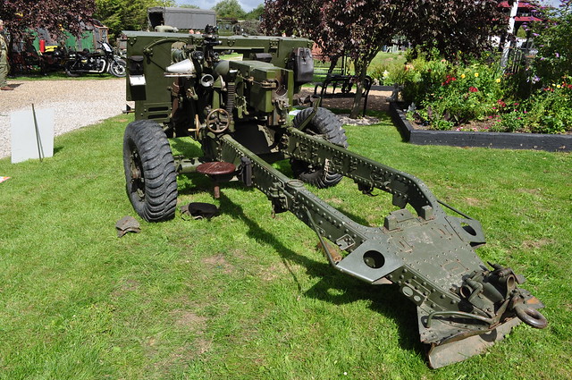 British 25 pounder Field Gun