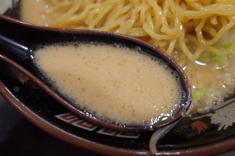 011Ricoh GRⅡ鍛冶町二丁目東京味源味玉みそラーメンのスープ