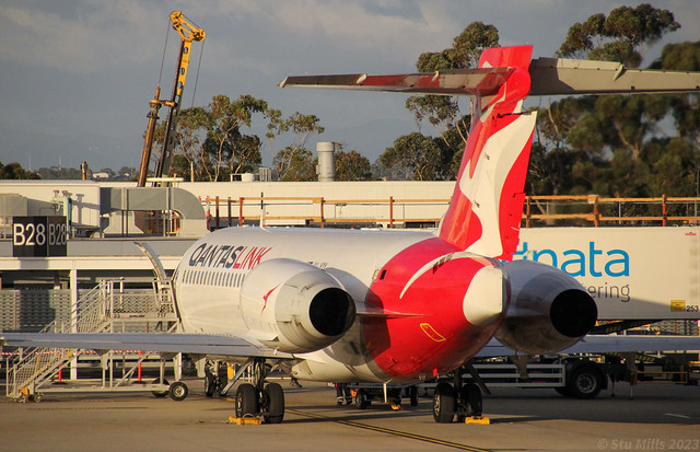 VH-YQX | QantasLink | Boeing 717-2K9 | Melbourne International Airport | (MEL/YMML)