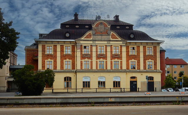Gamla Posthuset, byggt 1906, nyrenässansstil, Katrineholm, 2019-08-17