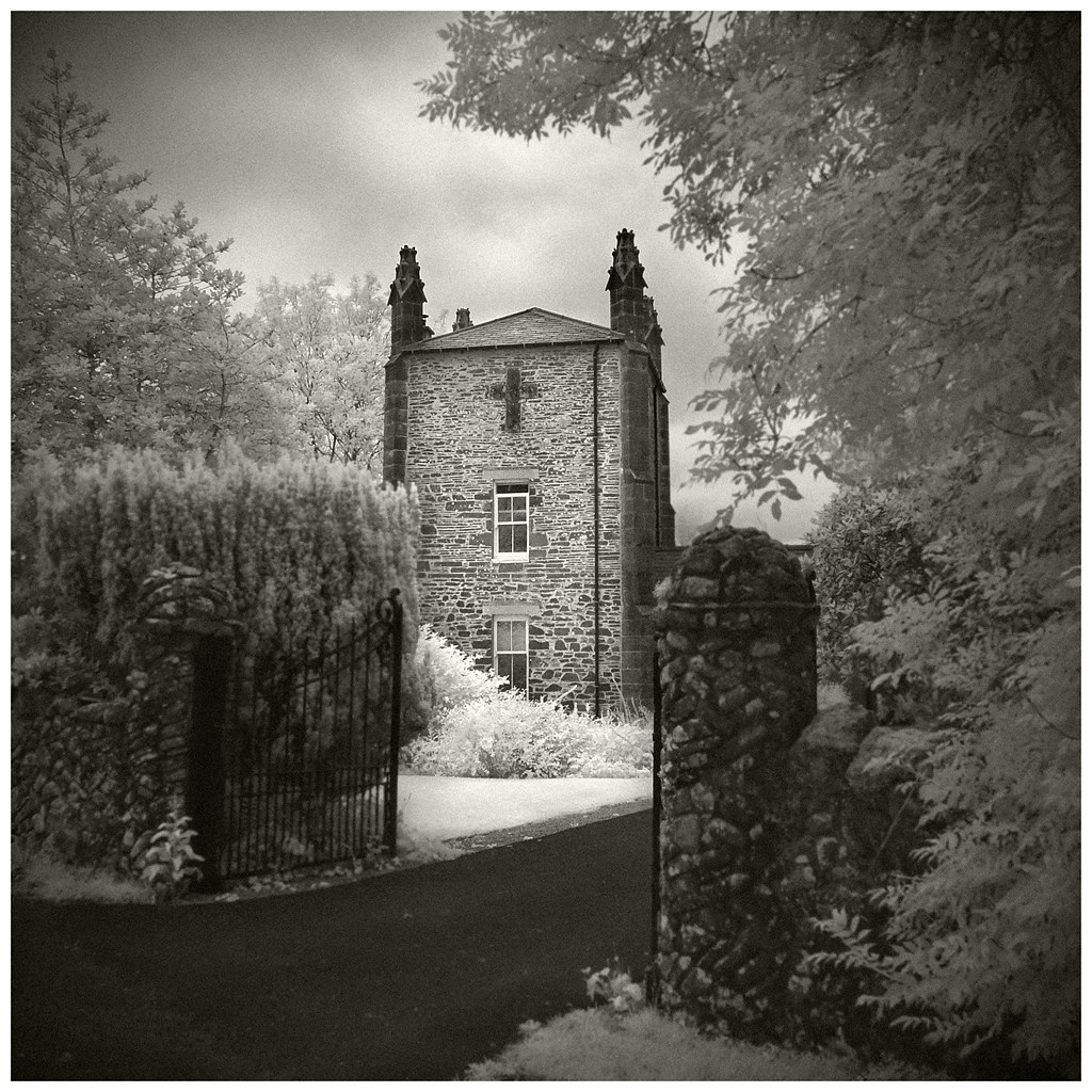 Gothic Folly Lodge | Brooklands, Crocketford | Geoffrey Piltz | Flickr
