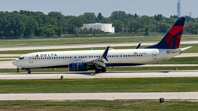 Delta Air Lines Boeing 737-932ER(WL) N805DN