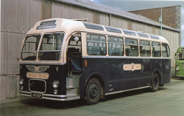 Royal Blue / Western National Omnibus Company . 2255 60GUO . Camborne Garage , Cornwall .