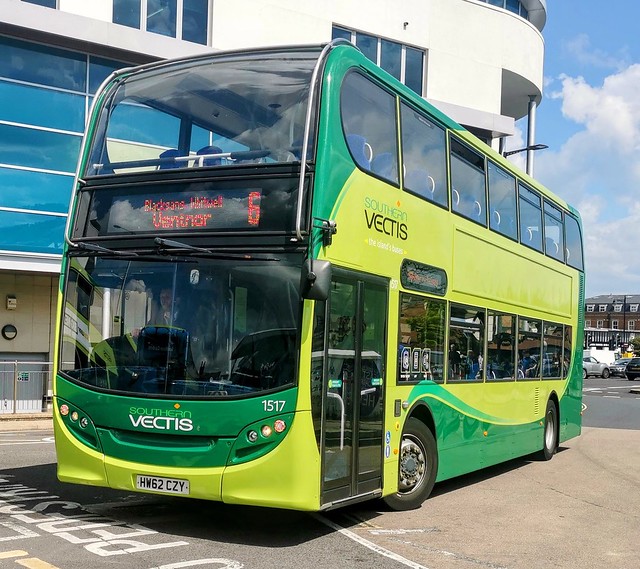 Southern Vectis 1517 is seen reversing out of the layover bays in Newport Bus Station before leaving on route 6 to Ventnor via Blackgang and Whitwell. - HW62 CZY - 25th April 2022