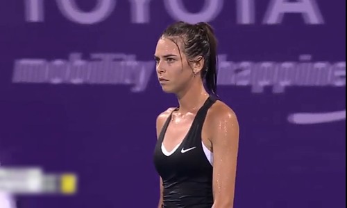 Sweaty tennis player | Ajla Tomljanovic at her match in Thai… | Flickr
