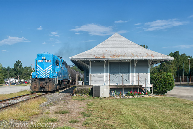 Lancaster & Chester train 10 at the Southern Depot in Heath Springs