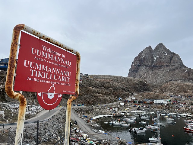Cartel de bienvenidos a Uummannaq (Groenlandia)