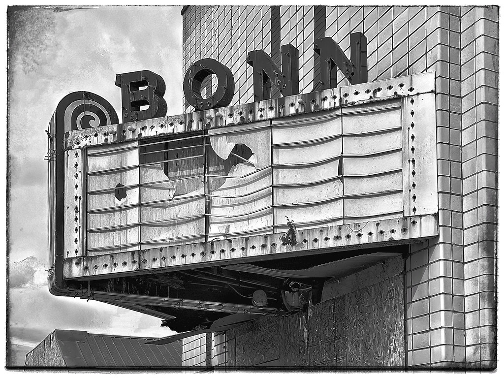 Bonn Theatre - Bonnieville Kentucky
