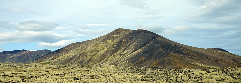 Vuelta a Islandia con Landmmanalaugar en 9 días. - Blogs de Islandia - Cráteres, geiseres y cascadas del sur. Cráter Kerid, Geysir y Gullfoss. (7)