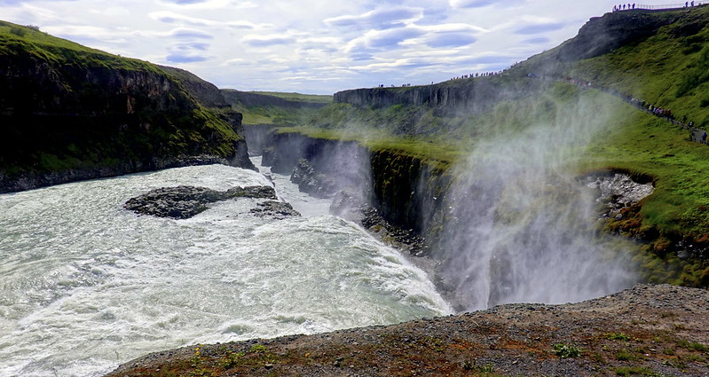 Vuelta a Islandia con Landmmanalaugar en 9 días. - Blogs de Islandia - Cráteres, geiseres y cascadas del sur. Cráter Kerid, Geysir y Gullfoss. (45)