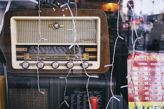 Vintage Dehay radio in a Batignolles window