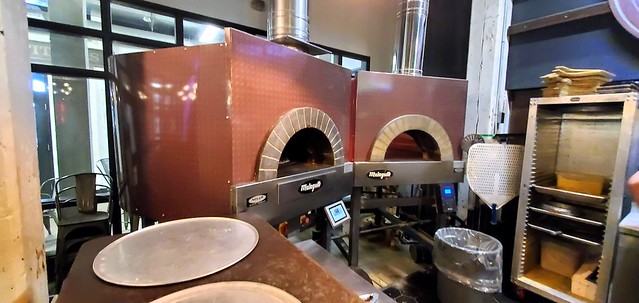 Wood-fired 'ristorante' pizza ovens