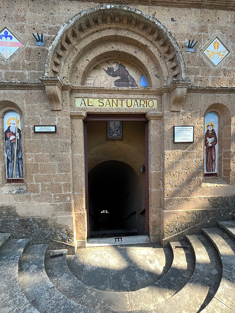 Santuario Maria SS. ad Rupes - Castel S. Elia (VT) - 10 di 20