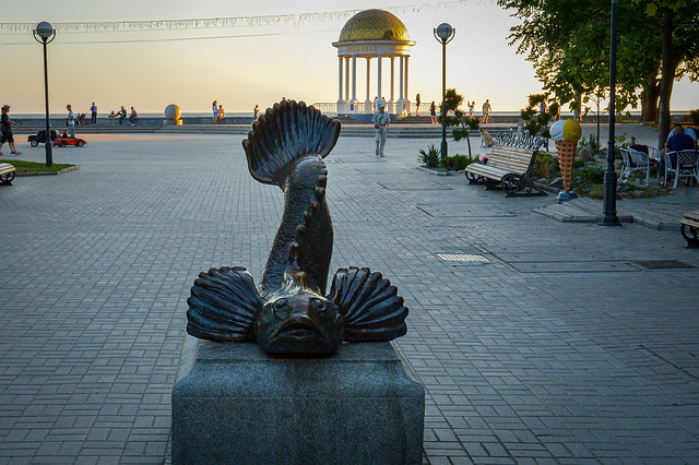 Goby sculpture in Berdyansk