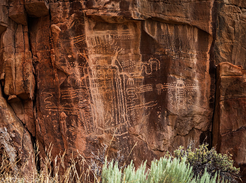 Dinwoody Petroglyphs