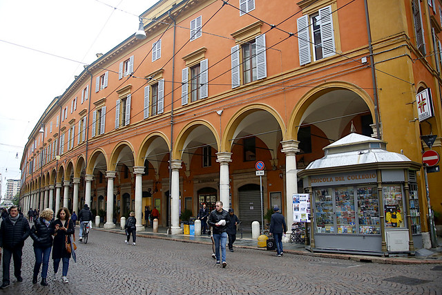 Modena, portici in pieno centro