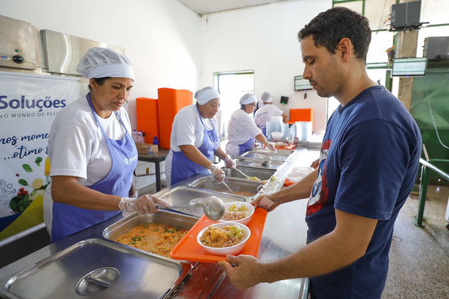 Restaurante Comunitário de Planaltina começa a servir almoço aos domingos