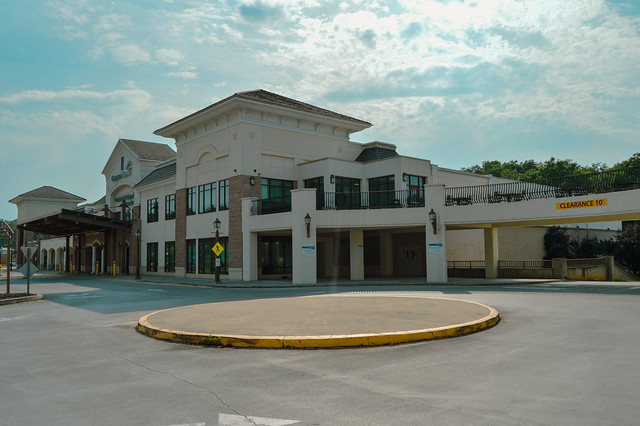 Former Ukrop's - Roanoke, Virginia
