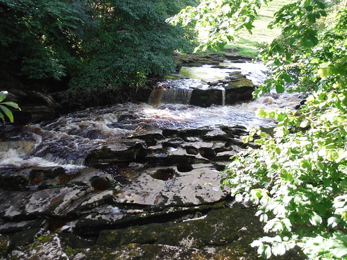 "...the noise of the rushing river increases..." SWC Walk 416 - Nine Standards (Kirkby Stephen Circular or to Garsdale)