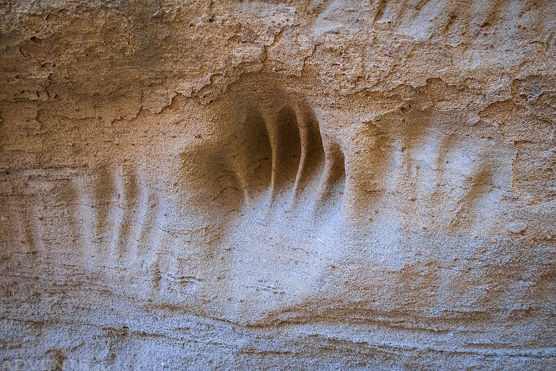 Hand Grooves