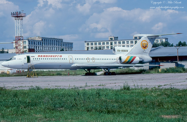 Avianergo Tu-154 RA-85809