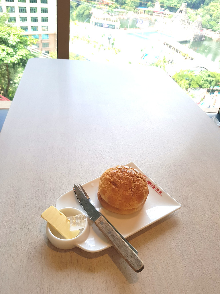 菠蘿油 Polo Bun rm$4.90 @ 南洋冰室 NANYANG CAFE in  Sunway Pyramid