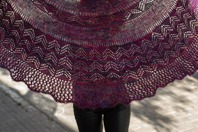This year’s Malabrigo KAL features the Chevron Delight Shawl designed by Lora Marin using 2 skeins of Ultimate Sock and 3 skeins of Mohair.