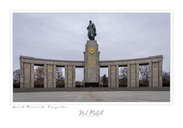 Soviet War Memorial-8685-2