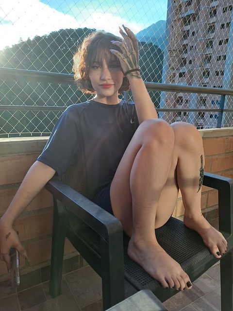 On the Balcony / Fernanda