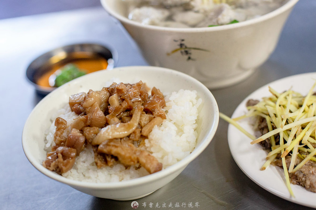 大溝頂虱目魚米粉湯營業時間,台南虱目魚米粉,大溝頂美食,鹽埕區虱目魚米粉湯,大溝頂魚丸湯 @布雷克的出走旅行視界