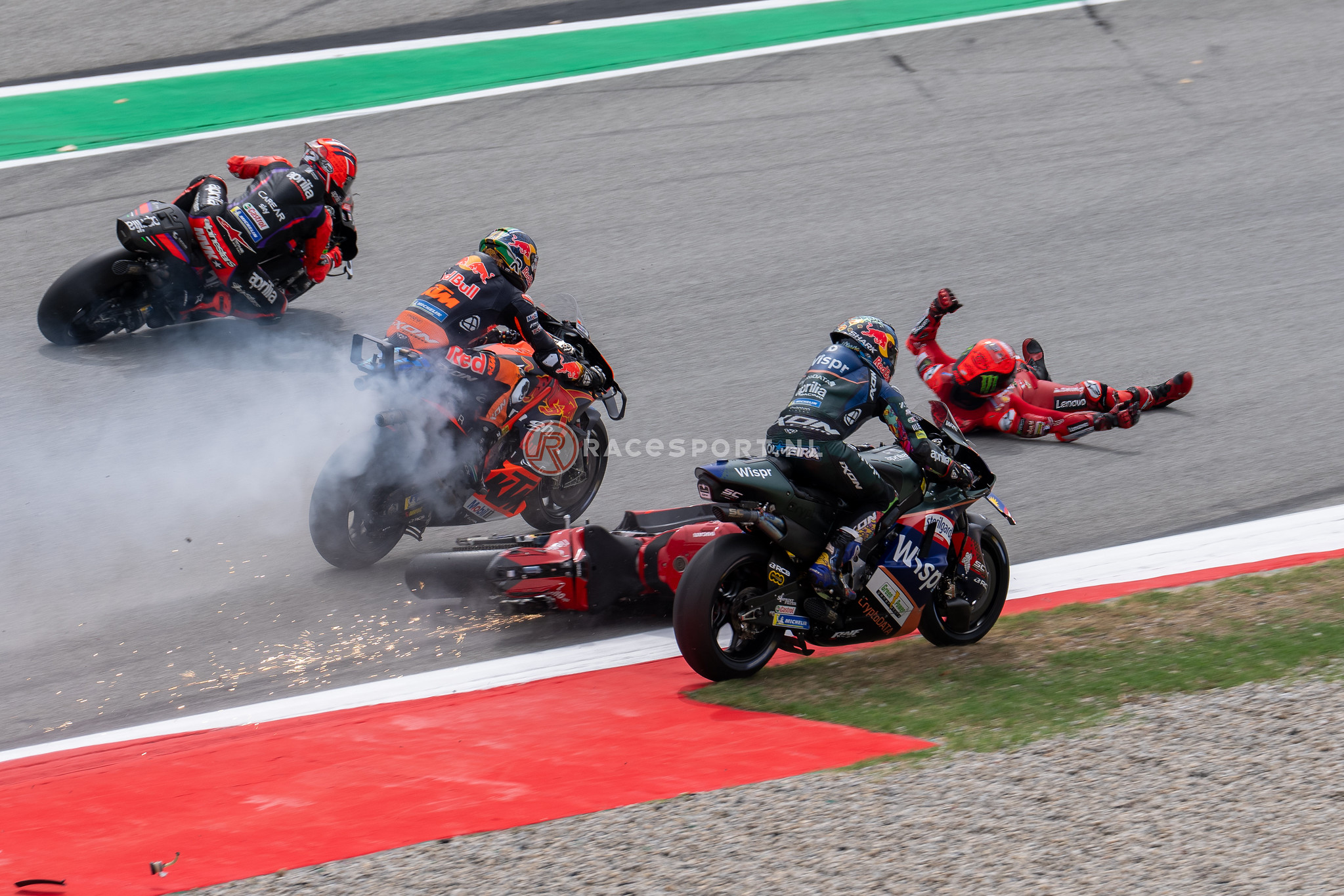 Crash #1 Francesco Bagnaia - (ITA) - Ducati Lenovo Team - Ducati Desmosedici GP23