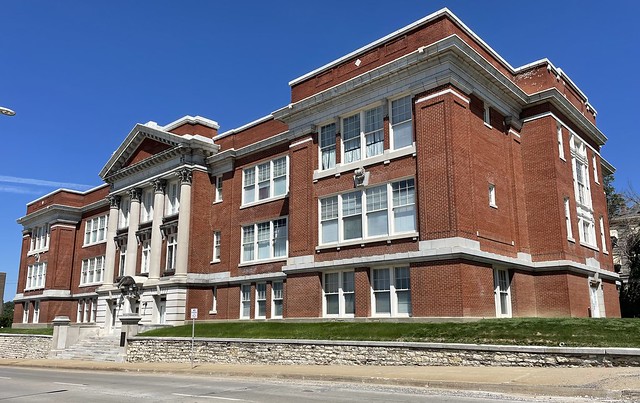 Old Robidoux School (Saint Joseph, Missouri)
