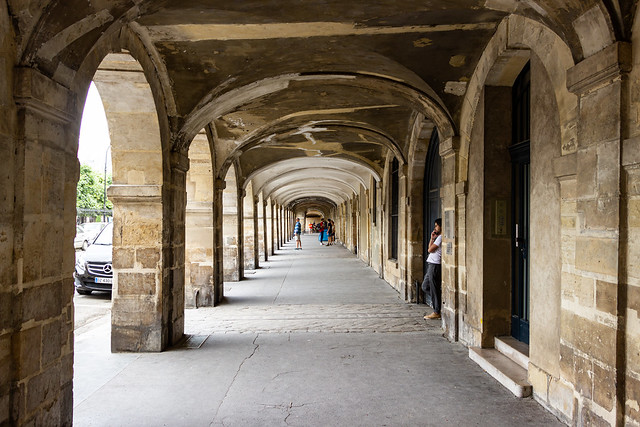Arcade, Place des Vosges, 4ème, Paris, Île-de-France, France