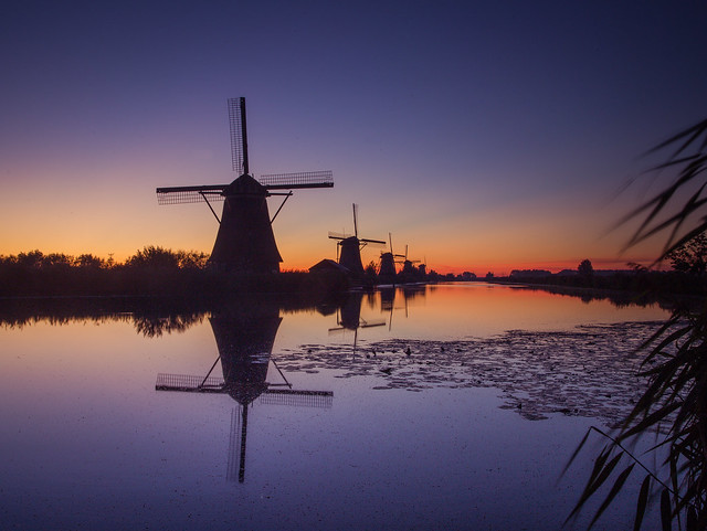 Kinderdijk Nederland 5 september 23 06.35 zonsopkomst